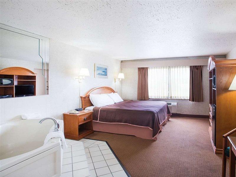 The Niagara Inn Ниагара-Фолс Экстерьер фото