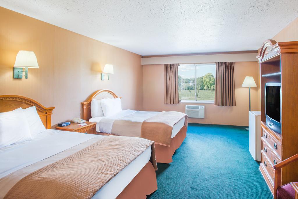 The Niagara Inn Ниагара-Фолс Экстерьер фото